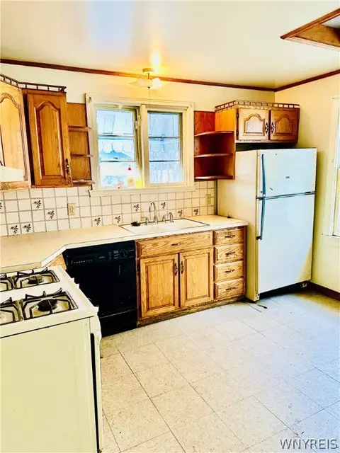 Kitchen - 70 Humason Ave, Buffalo, NY 14211 photo 1 of 2