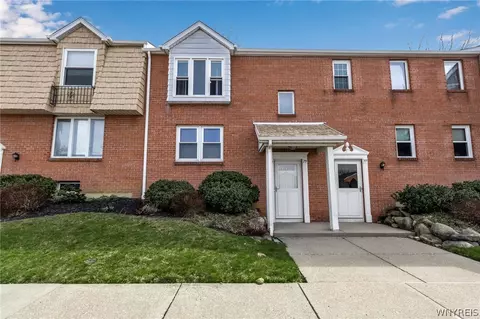 3915 Bowen Rd #80, Lancaster, NY 14086
