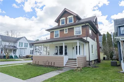 110 North St, Batavia, NY 14020