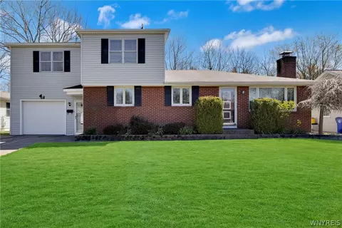 119 Sunnyside Dr, West Seneca, NY 14224