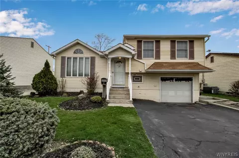 194 Le Havre Dr, Cheektowaga, NY 14227
