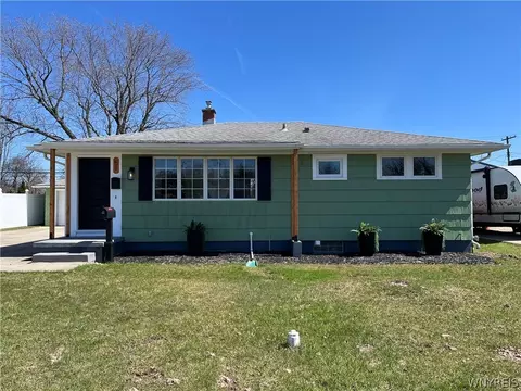 51 Greenleaf Ave, Tonawanda, NY 14150