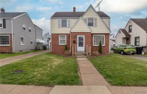 89 Kenton Rd, Buffalo, NY 14217