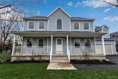 2660 Lakewood Ave, Hamburg, NY 14075