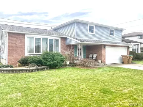 212 Steven Dr, Cheektowaga, NY 14227