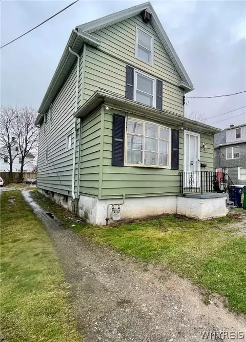 1329 Ashland Ave, Niagara Falls, NY 14301