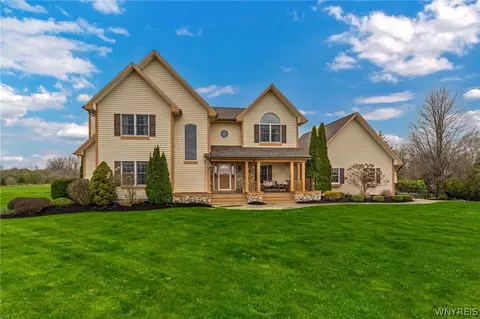 5342 Irish Rd, Pendleton, NY 14120