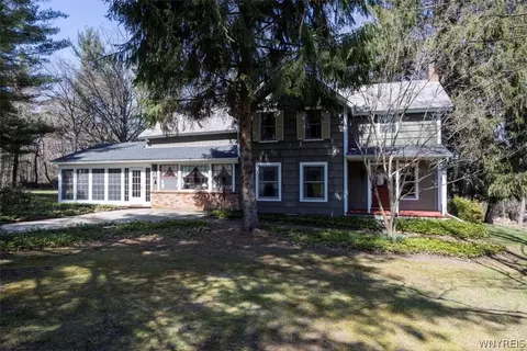 5314 Merlau Rd, Wales, NY 14139