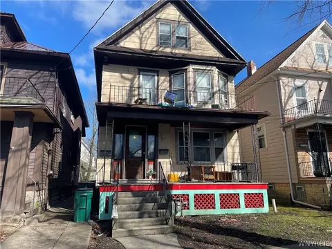 82 Royal Ave, Buffalo, NY 14207