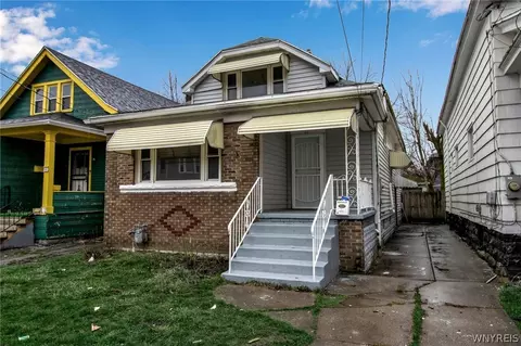 41 Freund St, Buffalo, NY 14211