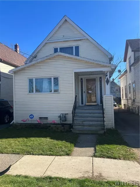 87 Schreck Ave, Buffalo, NY 14215