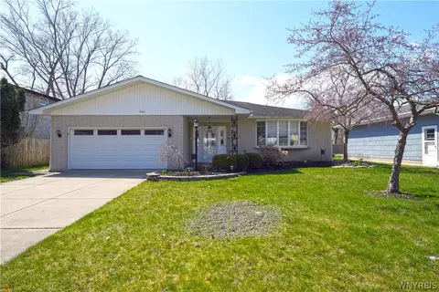 431 Vine Ln, Amherst, NY 14228