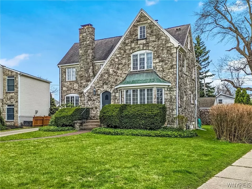 51 Deerhurst Park Blvd, Buffalo, NY 14217 47 Photos Movoto