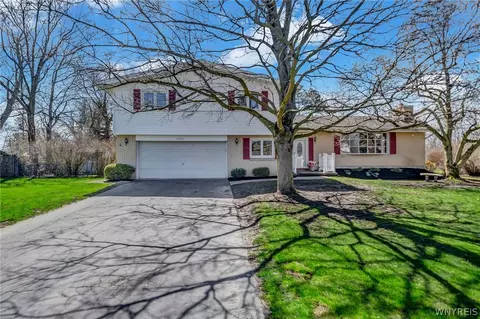 4858 Smiley Ter, Clarence, NY 14031