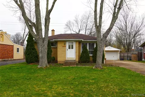 2464 Parker Blvd, Tonawanda, NY 14150