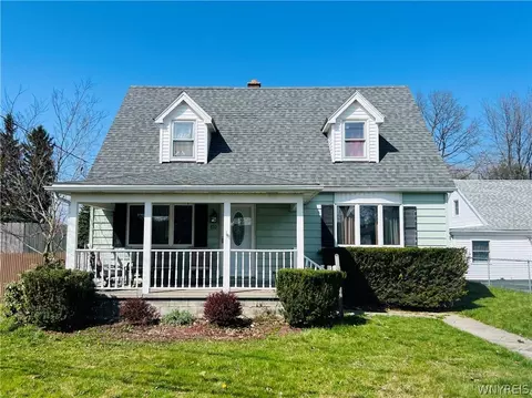 810 Mineral Springs Rd, West Seneca, NY 14224