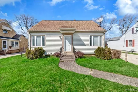 486 French Rd, Lancaster, NY 14043