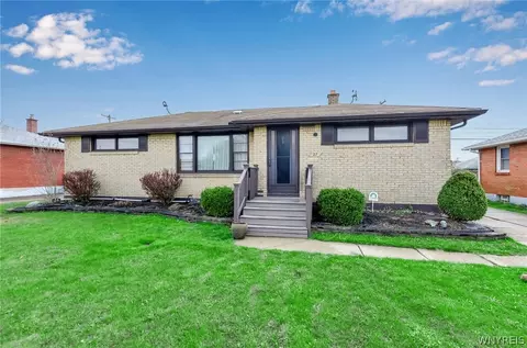 27 Diane Dr, Cheektowaga, NY 14225