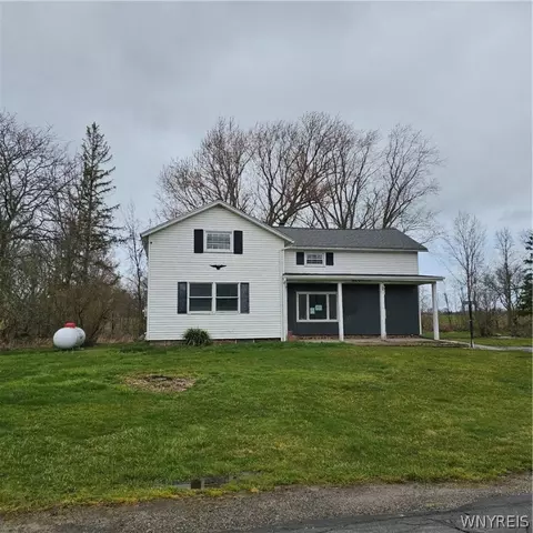 8817 Haight Rd, Somerset, NY 14012