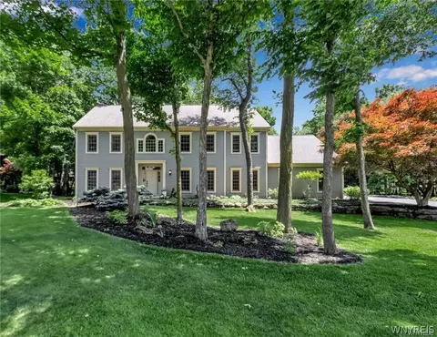 4985 Spaulding Dr, Clarence, NY 14031