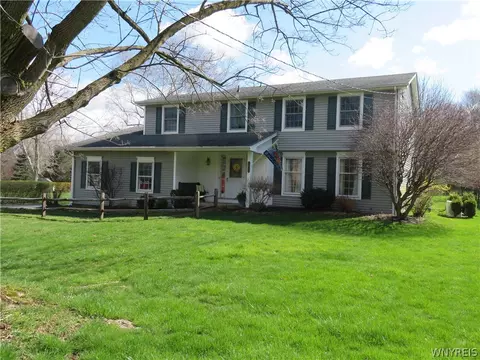 4645 Schurr Rd, Clarence, NY 14031