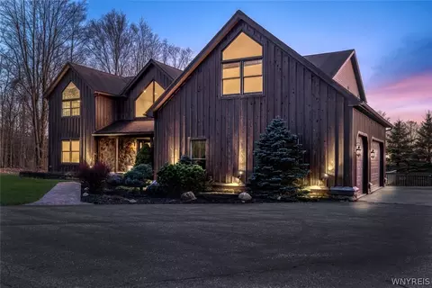 7562 Eddy Rd, Colden, NY 14033