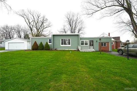 4791 Lake Shore Rd, Hamburg, NY 14075