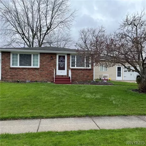 45 Carriage Park, West Seneca, NY 14224