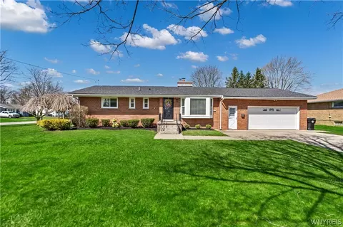 149 6th Ave, Lancaster, NY 14086