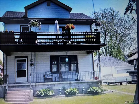 223 Dearborn St, Buffalo, NY 14207