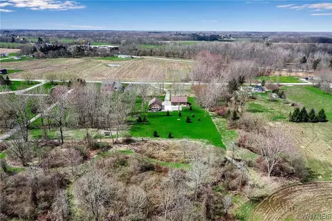 Exterior - 7655 Tesnow Rd, Akron, NY 14001 photo 11 of 11