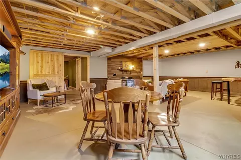 Dining - 7655 Tesnow Rd, Akron, NY 14001 photo 1 of 1