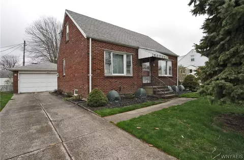14 Central Ave, Lackawanna, NY 14218