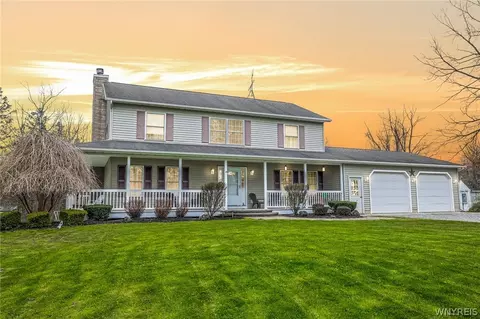 44 W Main St, Pembroke, NY 14036