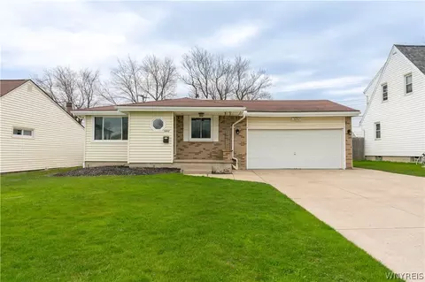 3446 Emerling Dr, Buffalo, NY 14219