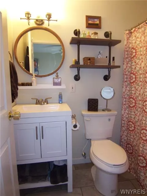 Bath - 4018 Retsof Rd, Piffard, NY 14533 photo 1 of 6