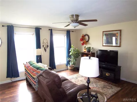 Living - 4018 Retsof Rd, Piffard, NY 14533 photo 2 of 4