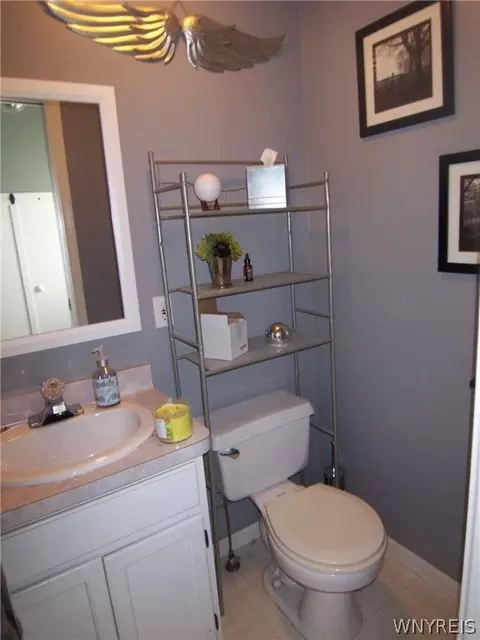 Bath - 4018 Retsof Rd, Piffard, NY 14533 photo 3 of 6