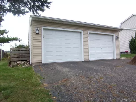 Exterior - 4018 Retsof Rd, Piffard, NY 14533 photo 2 of 11