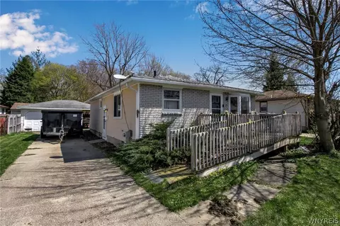 71 Polish Pl, Buffalo, NY 14210