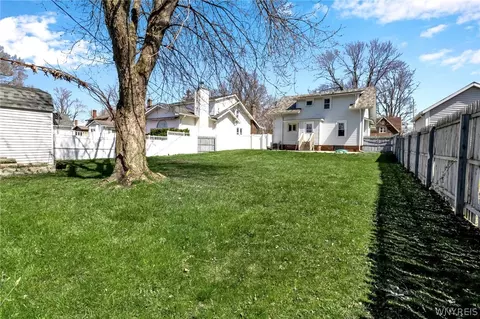 Exterior - 516 Beach Dr, Ridgeway, NY 14103 photo 6 of 7