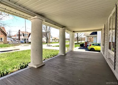 Exterior - 516 Beach Dr, Ridgeway, NY 14103 photo 3 of 7