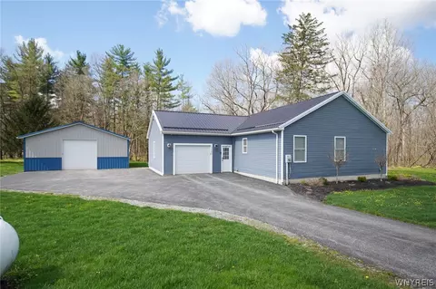 13241 Clinton St, Alden, NY 14004