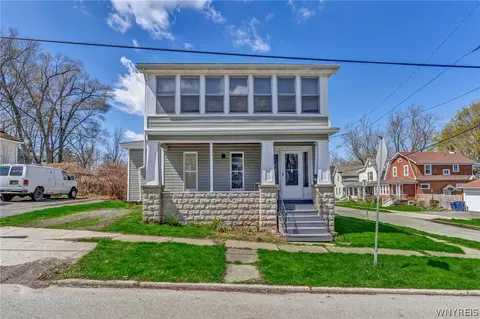 215 Erie St, Lockport, NY 14094