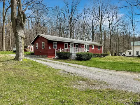 3873 Thompson Ave, Castile, NY 14427
