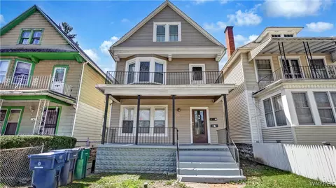 30 Pleasant Pl, Buffalo, NY 14208