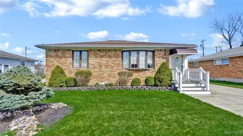 108 Morris Cir, Depew, NY 14043