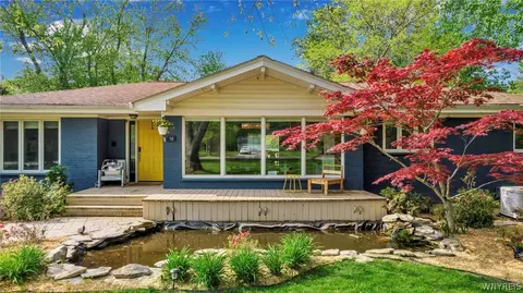 90 Woodside Dr, Elma, NY 14059