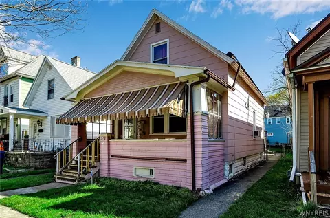 105 15th St, Buffalo, NY 14213