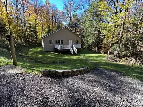 21 Hemlock Rd, Sheldon, NY 14167 photo 2